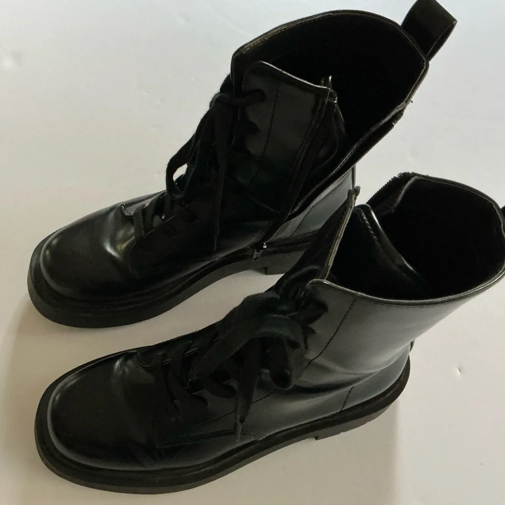 H&M Lug Sole Black Boots Size 8 - Picture 1 of 10